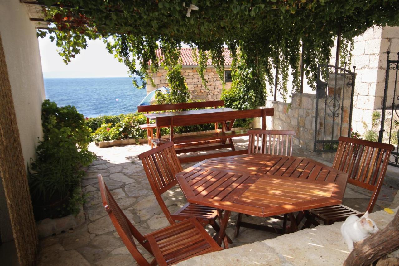 Seaside House For Families With Children Cove Tvrdni Dolac, Hvar - 2057 Gdinj Buitenkant foto